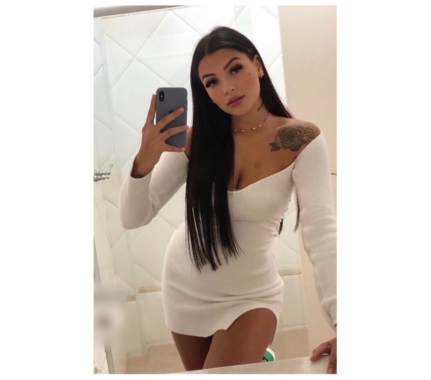 Escorts South West London Tooting - South West London - Photos for BRUNETTE LATINA🍓LOVE PARTY🍾BEST SERVICE IN TOWN