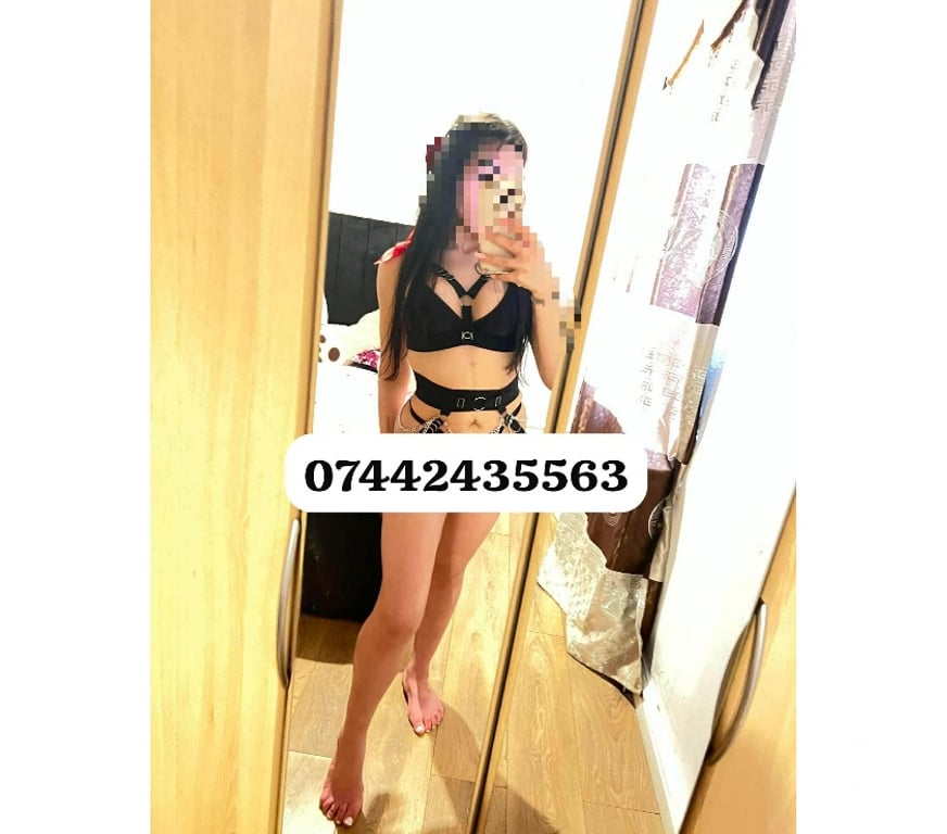 Escorts York York City Centre - York - Photos for New in town Andreea x party outcall 😍