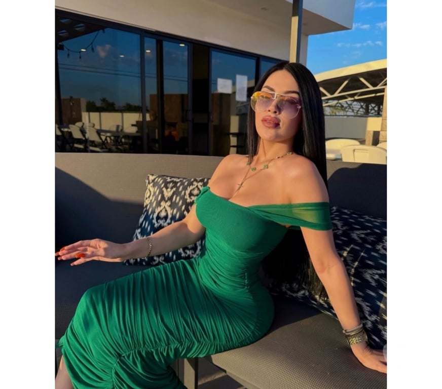 Escorts East London Little Ilford - East London - Photos for SEDUCTIVE, CHARMING AND HOT BRUNETTE 🔥💋