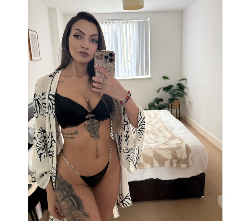 Escorts Greater Manchester Manchester - Photos for KASSY BRANDÃO❤️‍🔥PARTY BBY🔥🇧🇷 REAL 💯%