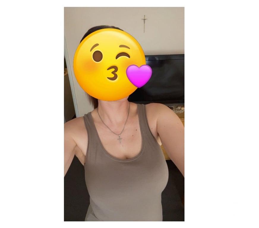 Adult Entertainment West London Acton Town Station - West London - Photos for 3£ per min Video chat on whatspp +447345613349
