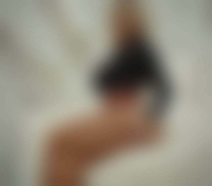 Escorts East London Whitechapel Station - East London - Photos for Mature latina Big bum