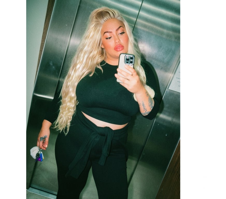 Escorts South West London Sutton - Photos for Just few days Curvy M 😎🤩🥰Epsom Call 📞