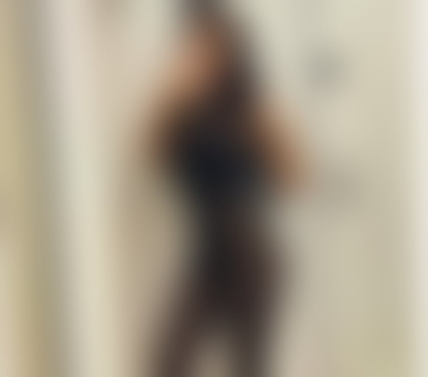 Escorts South West London Kingston upon Thames - Photos for Party🥂Just Arrived 🥂 In & Outt 🥂