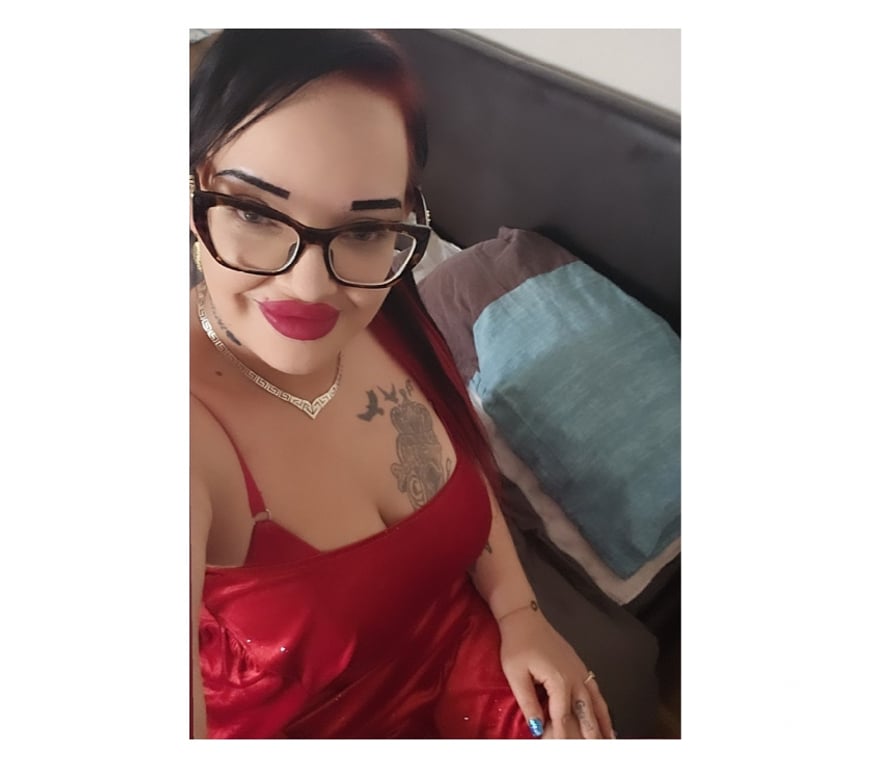 Escorts North London Edmondton Green Station - North London - Photos for Hi Guy’s!My name is Becky l really like my job call me
