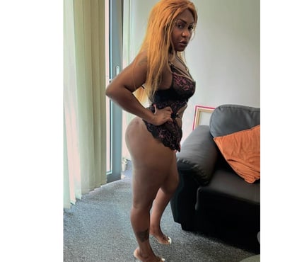 Escort Northampton West Northamptonshire - Photos for Party Girl Zara Back