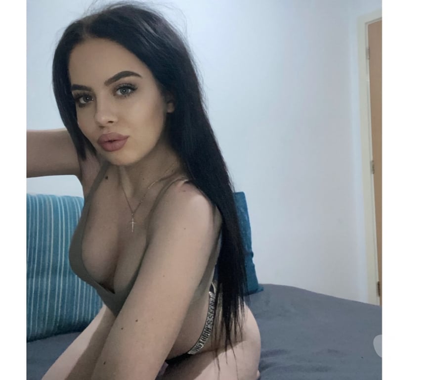 Escorts Newport - Wales Newport City Centre - Newport - Photos for BABY FACE🤩 BEAUTY ANNE 🇨🇴🤍