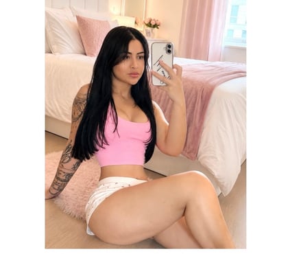 Escort Southend Airport Southend-on-Sea - Photos for ❤️ BRUNETTE YOUNG 💯REAL NOT FAKE ❤️