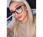 Ariana new in town