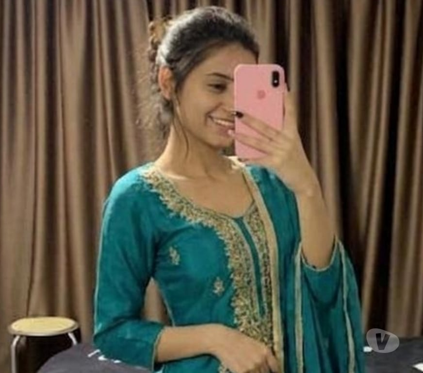 Escorts East London Redbridge - Photos for I Am Simran Kaur and available in Redbridge.