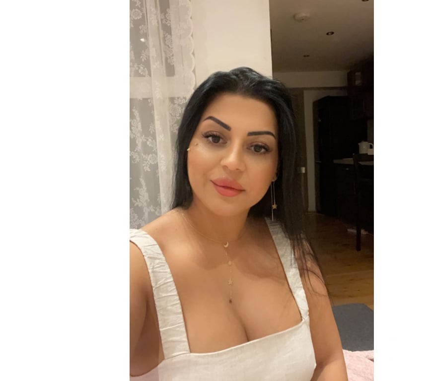 Escorts Glasgow Barrhead - Glasgow - Photos for New curvy girl around party funny friendly