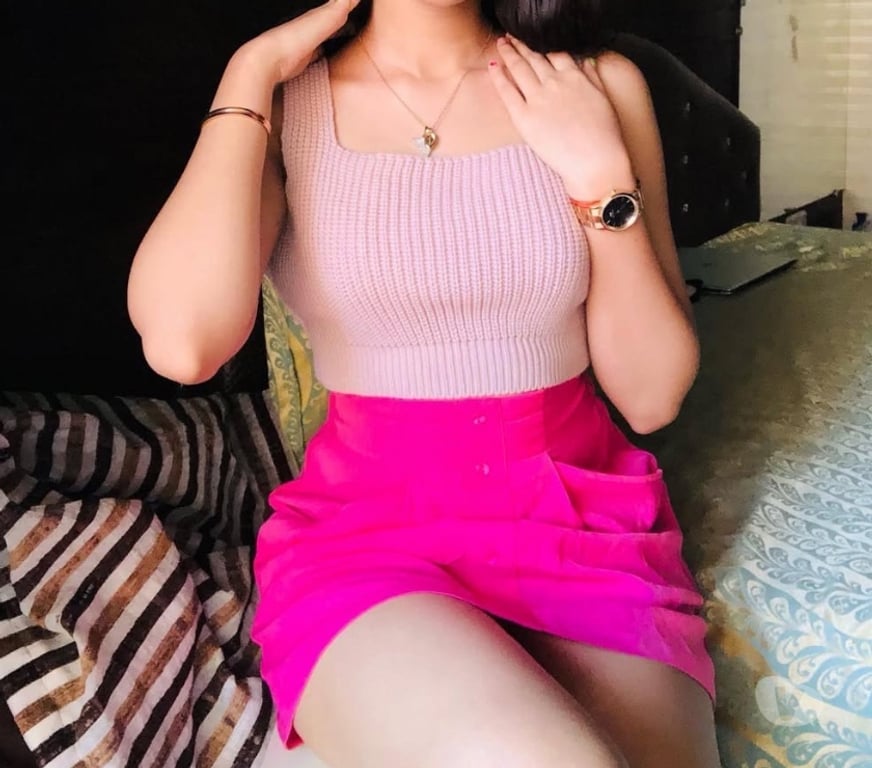 Escorts South East London Croydon - Photos for New in town without rush enjoy
