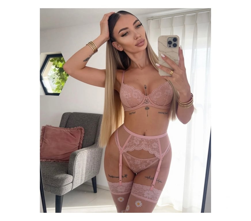 Escorts South West London Kingston upon Thames - Photos for 🍓HOT BUBBLY BLONDE🍒OUTCALL ONLY❤️