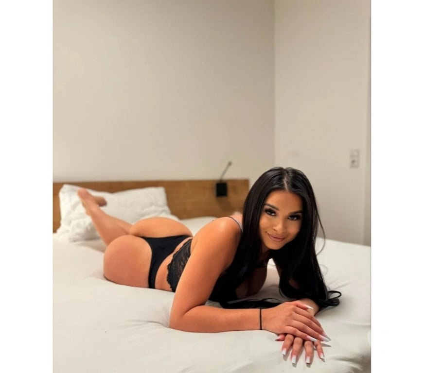 Escorts Falkirk Falkirk Town Centre - Falkirk - Photos for 🖤 NEW IN TOWN 🖤 BEST SERVICE💦💦INC OUT