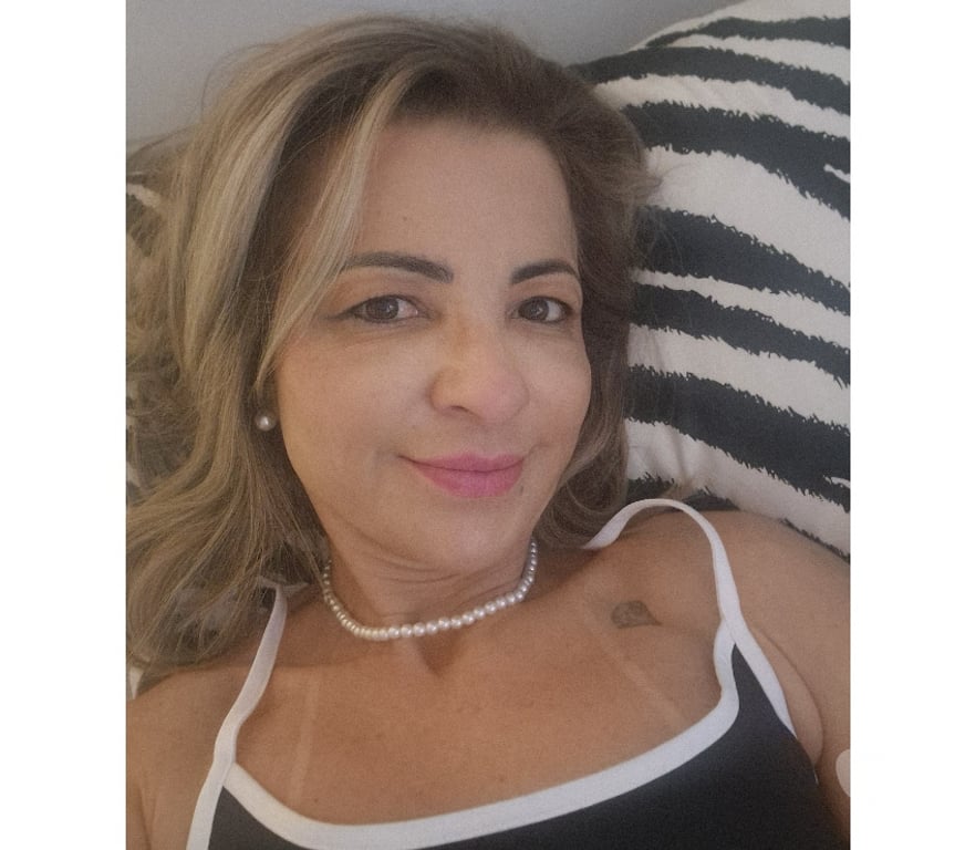 Escorts East Sussex Eastbourne - Photos for Petite Brazilian MILF 🇧🇷