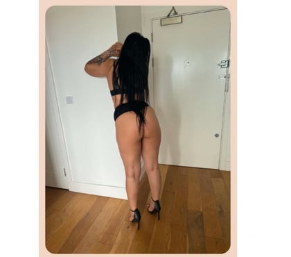  Escorts & Erotic Massage Croydon Town Centre Croydon - Photos for FRIENDLY LADY IN CROYDON