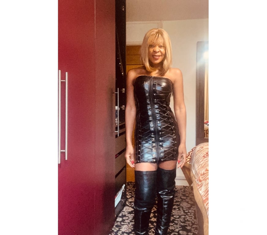Escorts Greater Manchester Manchester - Photos for 🖤 Black 🤎 MILF 🤎 MEET ➕ ONLY-F@NS ➕ 🎥 🔞