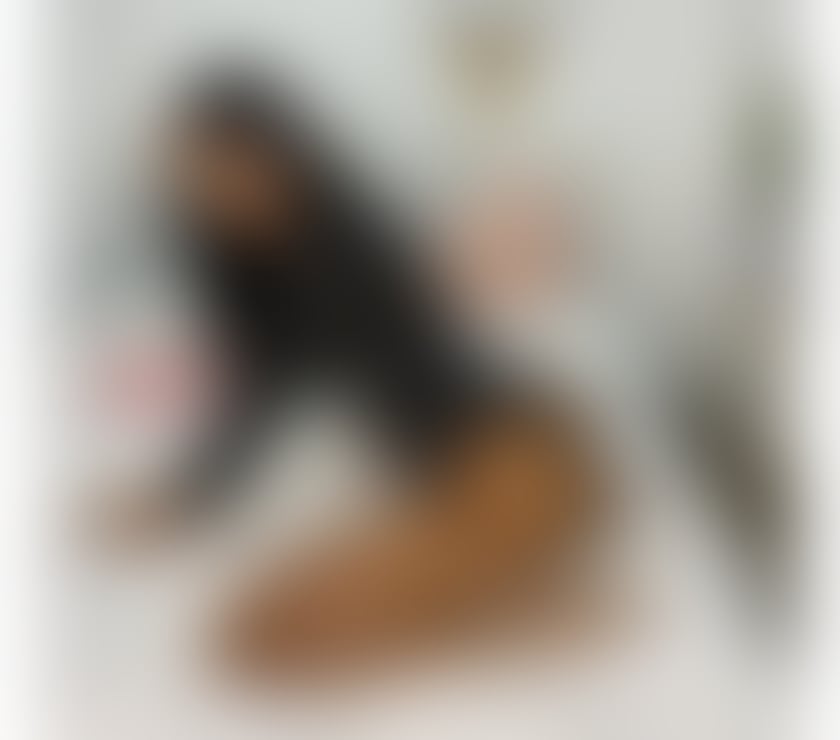 Escorts Gloucestershire Cotswold - Photos for Discretion, elegance, and genuine connection