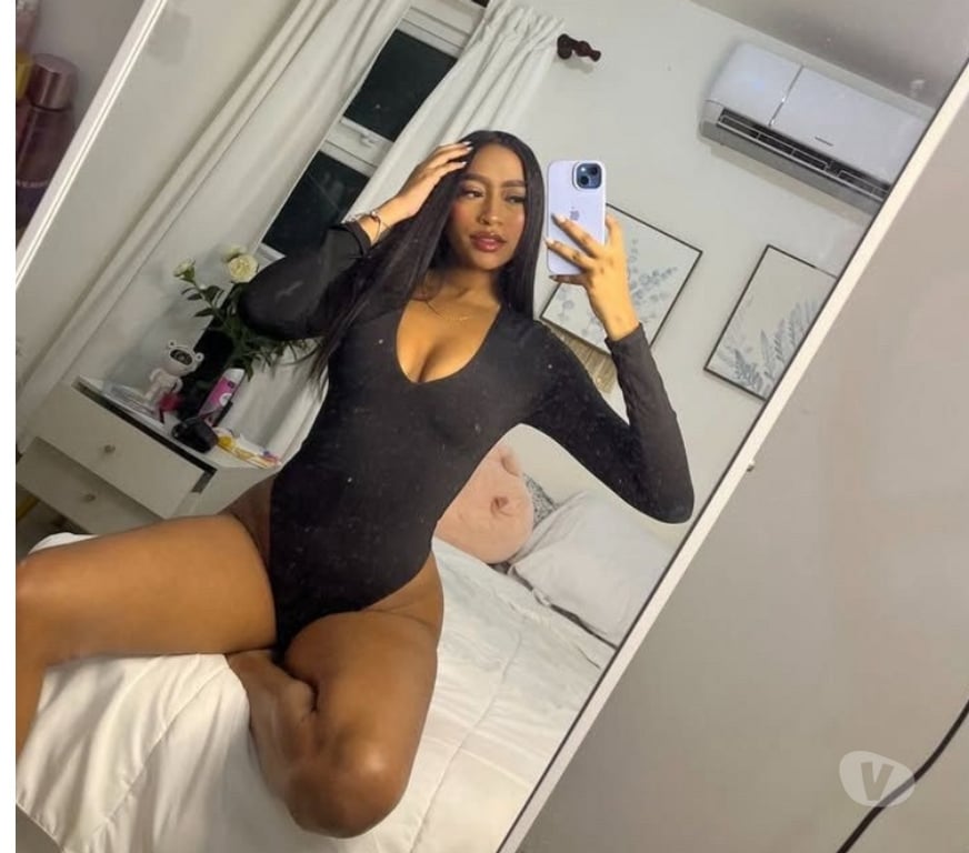 Escorts Gloucestershire Cotswold - Photos for Discretion, elegance, and genuine connection