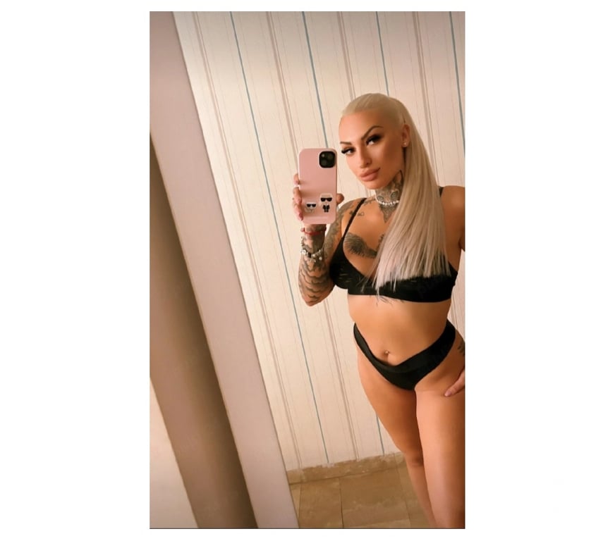 Escorts Cardiff Cardiff City Centre - Cardiff - Photos for Text me right now!