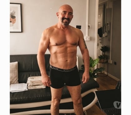  Escorts & Erotic Massage Aintree Sefton - Photos for Male mature escort for the ladies