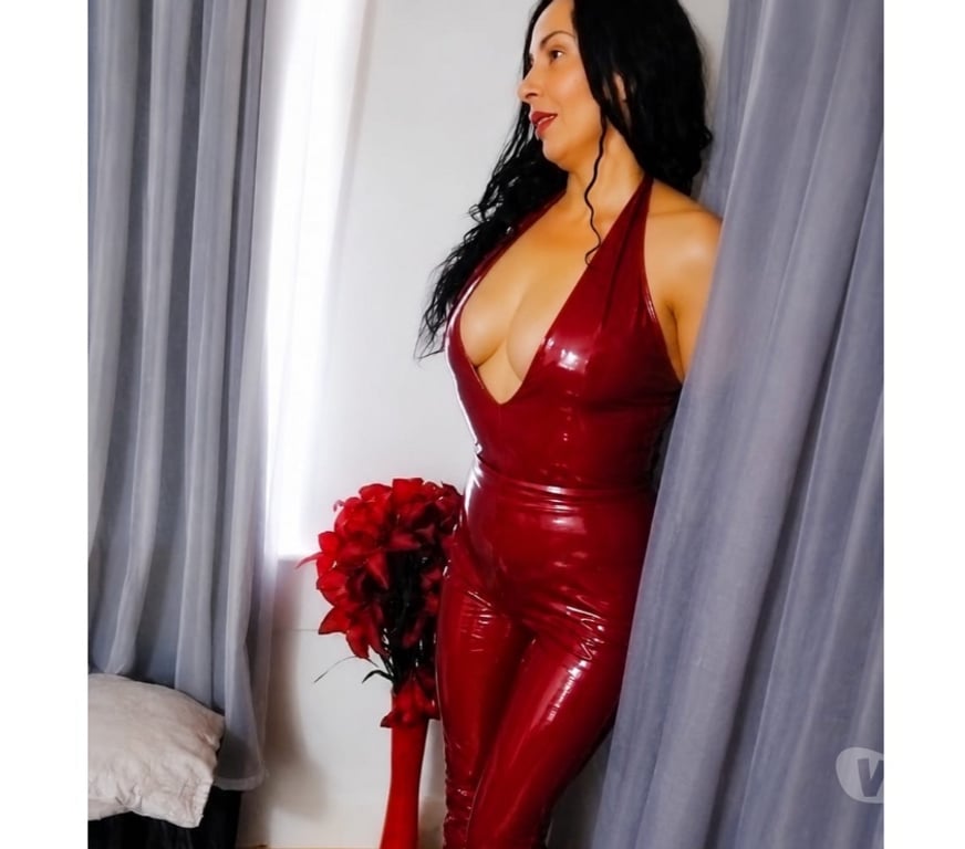 Escorts Merseyside Knowsley - Photos for Luxury Brunette Companion – Elegance, Discretion & Desire