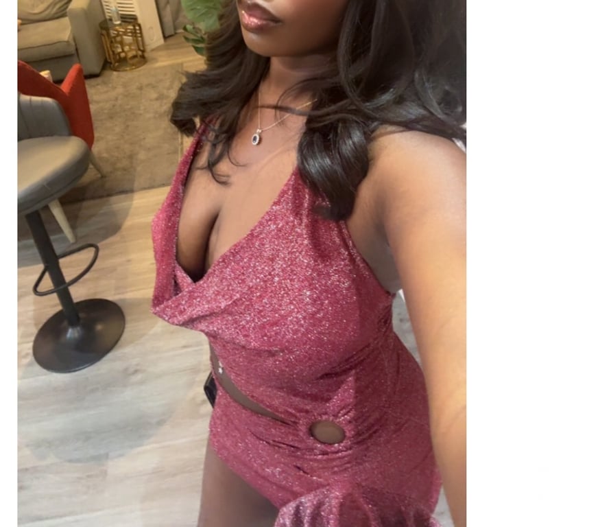 Escorts Bedfordshire Luton - Photos for Your Sexy Black Barbie - Available today In LUTON
