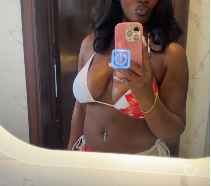 Escorts Bedfordshire Luton - Photos for Your Sexy Black Barbie - Available today In LUTON