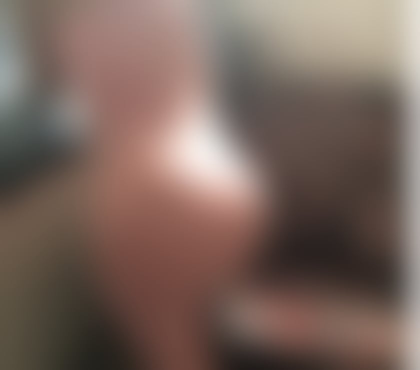 Escorts Essex Epping Forest - Photos for Stunning beauty with captivating dark eyes
