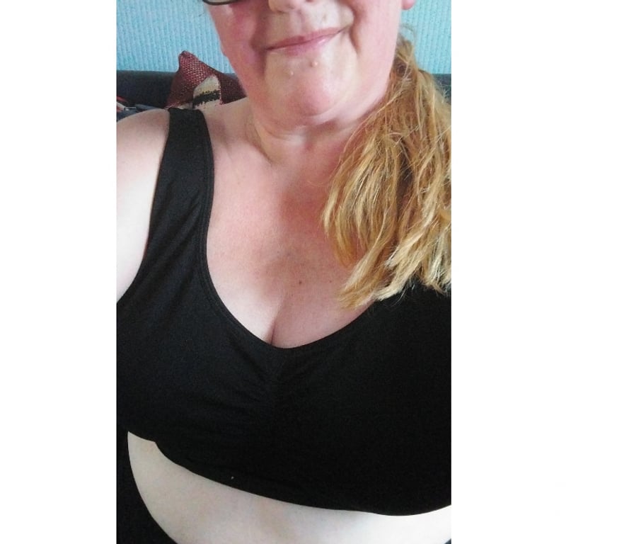 Adult Entertainment Cambridgeshire Cambridge - Photos for Mature lady for online fun
