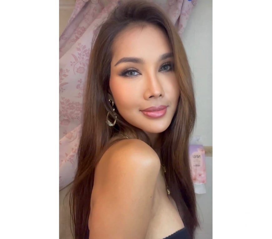 Escorts Staffordshire Stafford - Photos for Hi Guys I'm Roslin Thai Sexy girl best service 💗