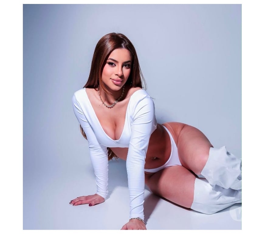 Escorts South West London Sutton - Photos for AGHATA NEW HERE 🍑 SLIM AND FIT 💕