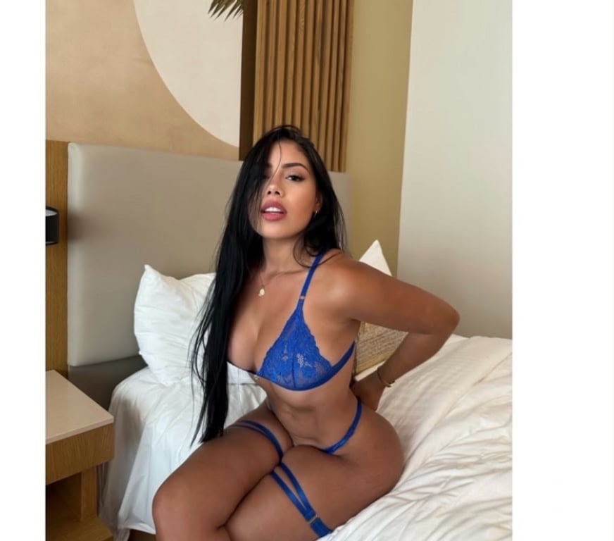 Escorts Falkirk Falkirk Town Centre - Falkirk - Photos for Hi, I'm Mili, your girl who will fulfill your party fantasy