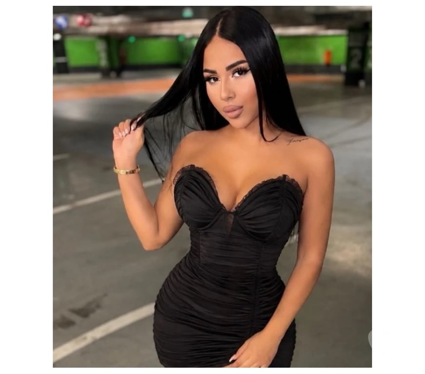 Escorts East London Canary Wharf - East London - Photos for THE BEST SERVICES IN TOWN 💯 PARTY GIRL