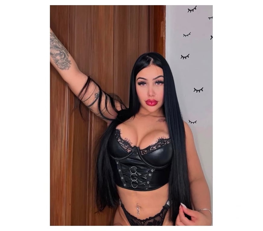 Escorts South West London Chelsea - South West London - Photos for 🤫outcalls party girl new in town😜
