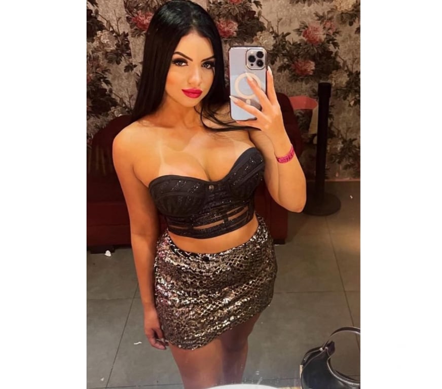 Escorts West Northamptonshire Northampton - West Northamptonshire - Photos for Naughty 🫦 Brazilian 🇧🇷 girlfriend ♥️