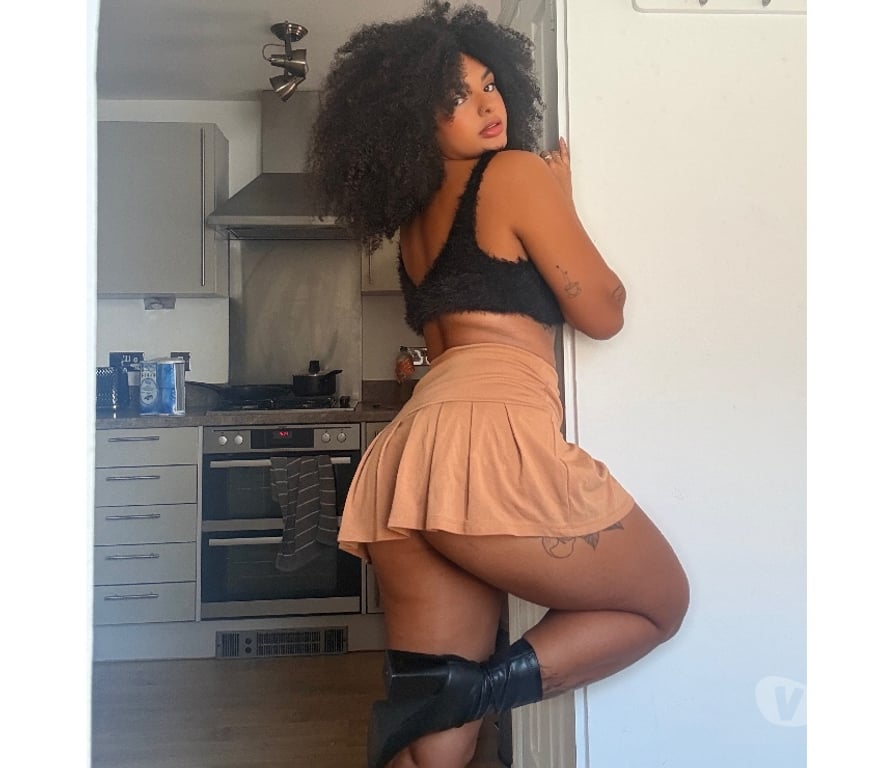 Escorts East London Redbridge - Photos for Sun hot ❤️‍🔥 big ass 🍑 naughty girl 💋🔥🌈