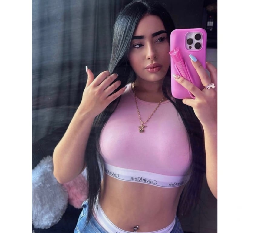 Escorts North London Finsbury Park - North London - Photos for Discretion, Elegance & Unforgettable Moments