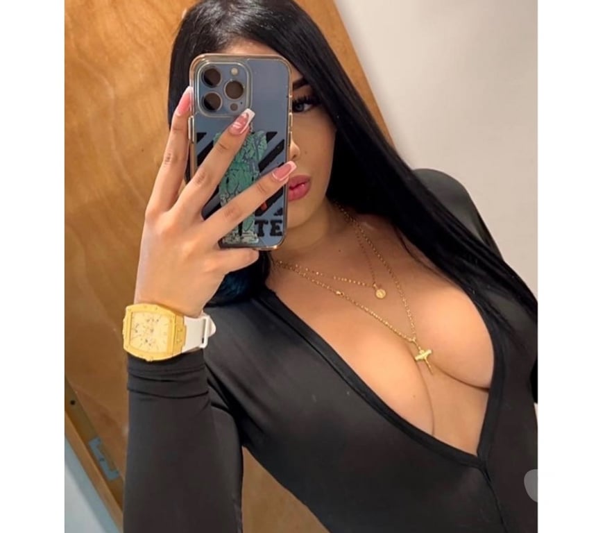 Escorts North London Finsbury Park - North London - Photos for Discretion, Elegance & Unforgettable Moments