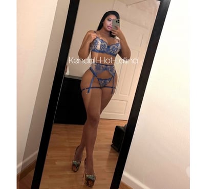 Photos for NEW IN TOWN 😋😈COLOMBIAN SEXY HOT KENDALL🍑🔥