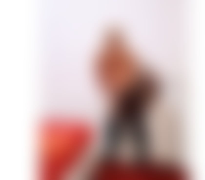 Escorts Lincolnshire North East Lincolnshire - Photos for English curvy temptress Rachel