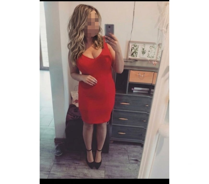 Escorts Surrey Mole Valley - Photos for I'M NEW HERE! 🌸Blonde, busty and sexy🌸