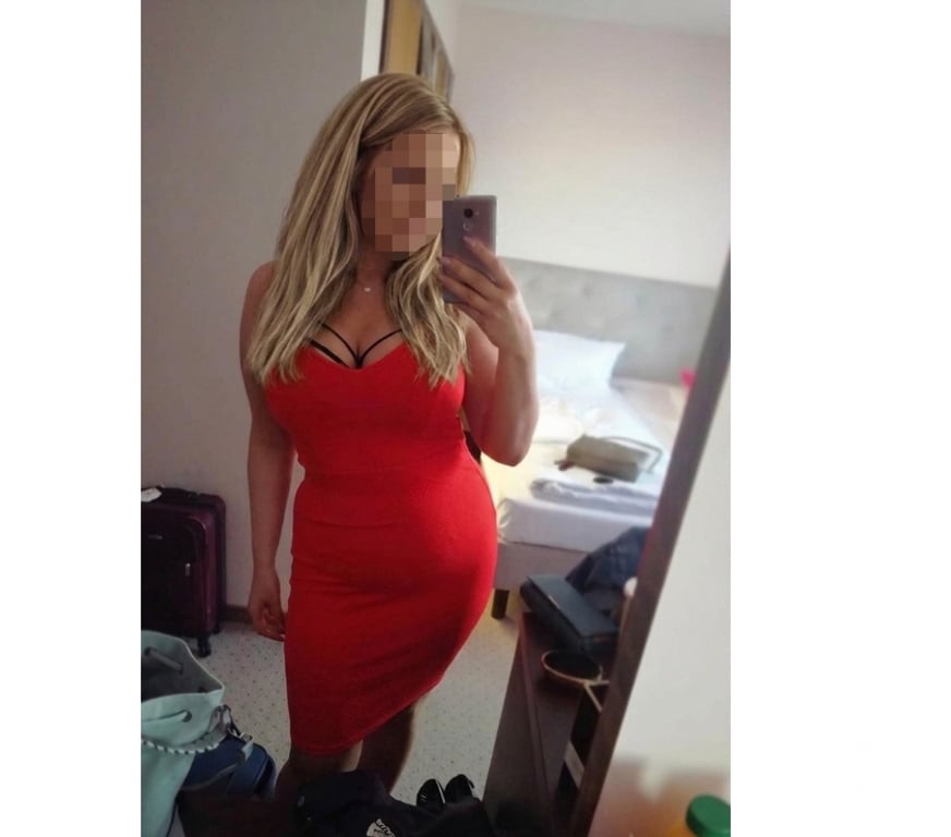 Escorts Hampshire Portsmouth - Photos for FIRST TIME HERE!💋🍑Busty Blond Beauty💋🍑
