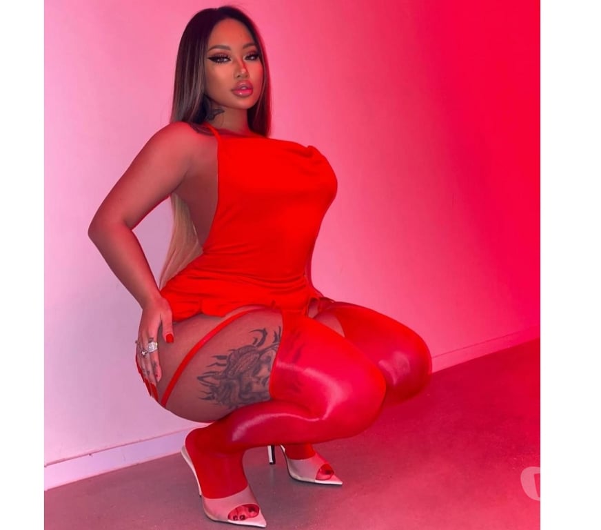 Escorts South East London Woolwich - South East London - Photos for Very horny Colombian🥳🥳party girl best owo