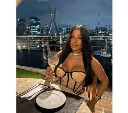  Escorts Woking Town Centre Woking - Photos for 🇧🇷BIA GOOD TIME💯ONLY ONE WEEK🇧🇷🔞