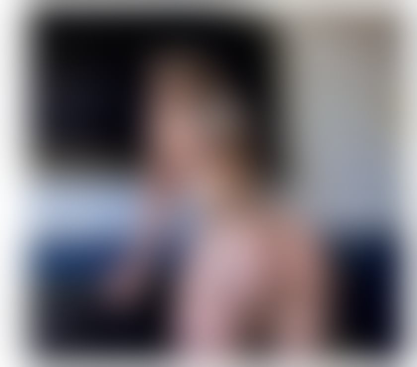 Escorts Wiltshire Swindon - Photos for 🔥LILI HOT PARTY 🔥🍾🍒SWEET GILS FOR YOU🇧🇷