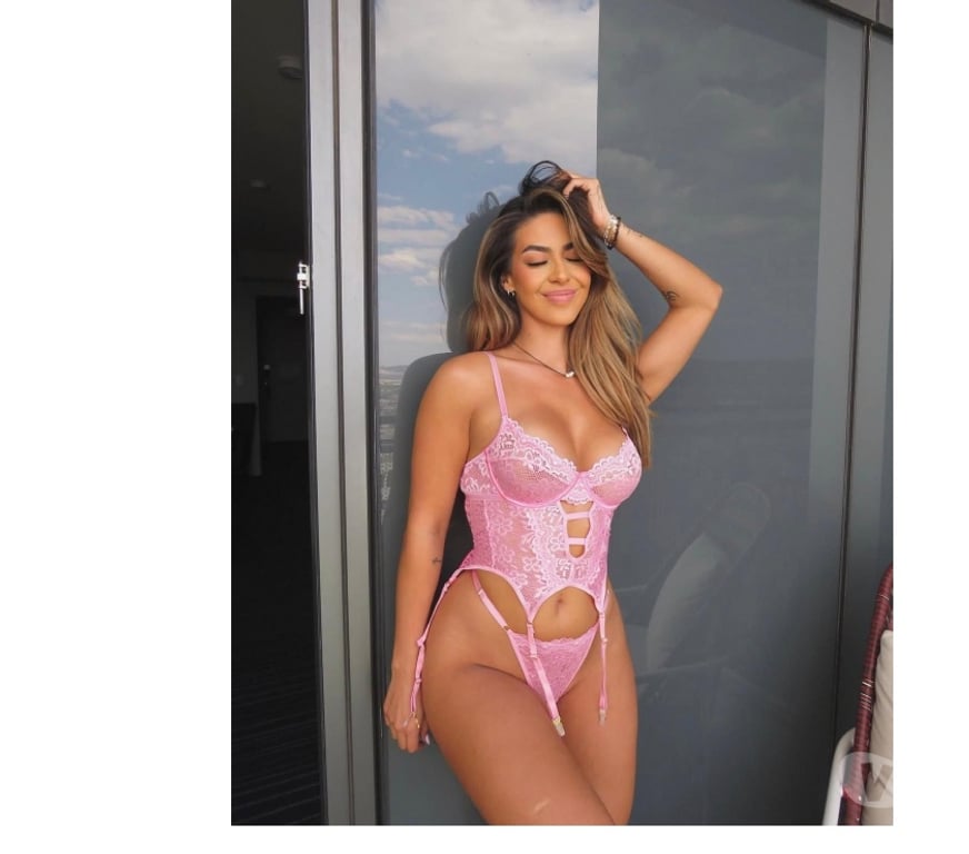 Escorts Wiltshire Swindon - Photos for 🔥LILI HOT PARTY 🔥🍾🍒SWEET GILS FOR YOU🇧🇷