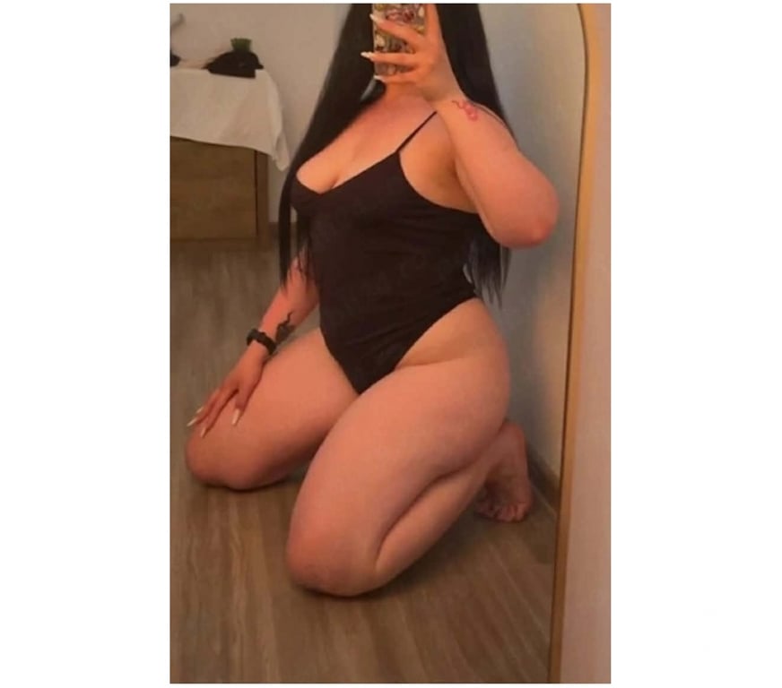 Escorts West Midlands Wolverhampton - Photos for Hi NEW GIRL IN TOWN PRYA HIER FOR YOU