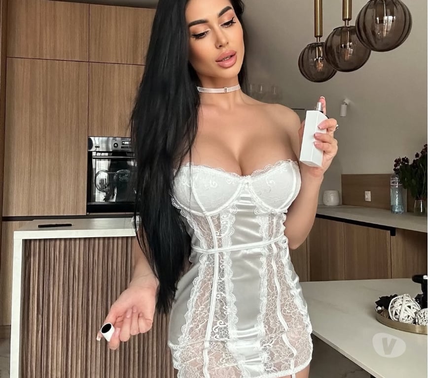 Escorts Hertfordshire St. Albans - Photos for Partygirl🥰HOT AND INDEPENDENT🤞🏼BigAss&Boobs Real