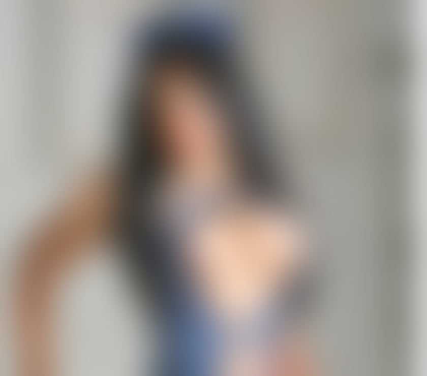 Escorts Hertfordshire Welwyn Hatfield - Photos for SEXY DOMINANT SHEMALE GIRLVENUS XXL